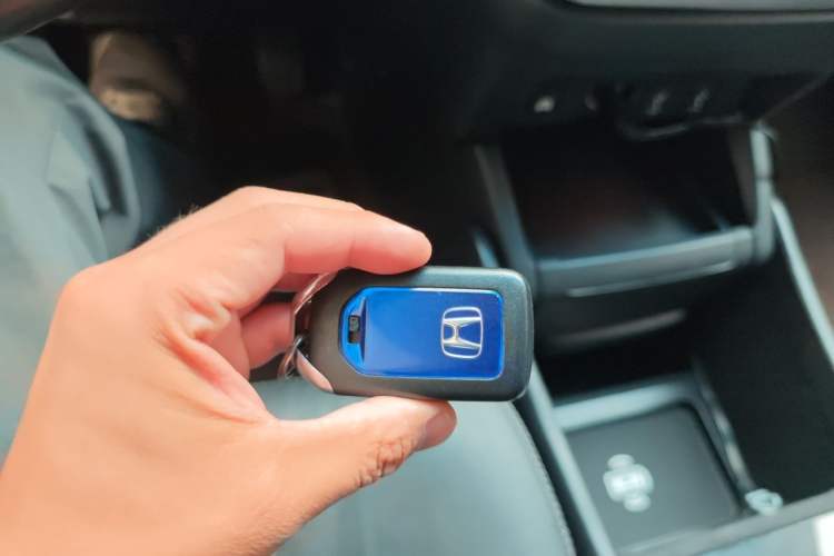 Used Honda Elysion 2019 2.0L Hybrid Luxury Edition Vehicle Key