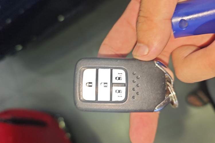 Used Honda Elysion 2019 2.0L Hybrid Luxury Edition Vehicle Key