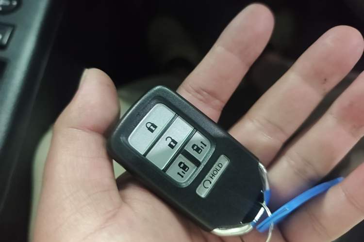 Used Honda Elysion 2019 2.0L Hybrid Supreme Edition Vehicle Key