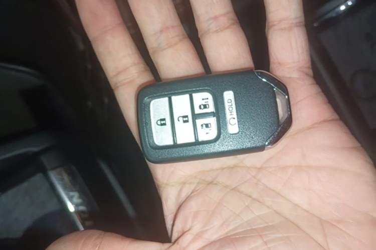 Used Honda Elysion 2019 2.0L Hybrid Supreme Edition Vehicle Key
