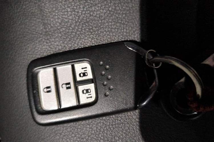 Used Honda Elysion 2019 2.0L Hybrid Luxury Edition Vehicle Key