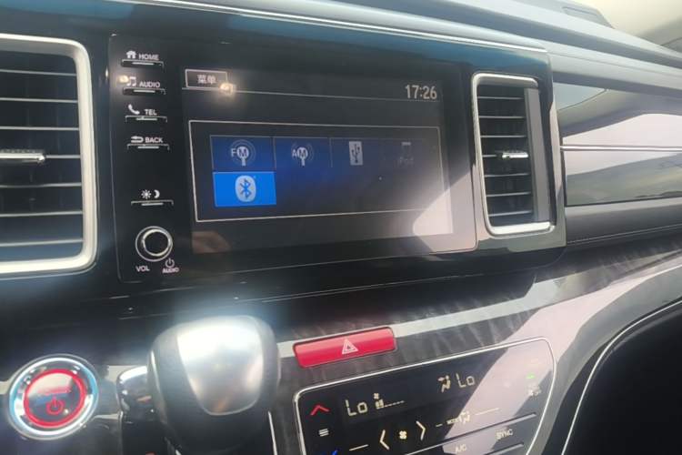 Used Honda Elysion 2019 2.0L Hybrid Luxury Edition Audio And AC Panel