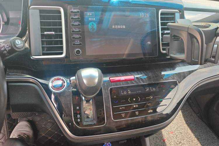 Used Honda Elysion 2019 2.0L Hybrid Supreme Edition Audio And AC Panel