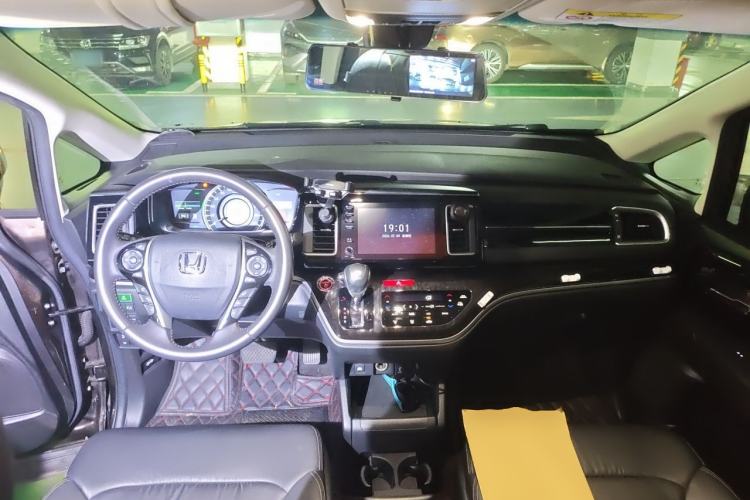 Used Honda Elysion 2019 2.0L Hybrid Luxury Edition Center Console