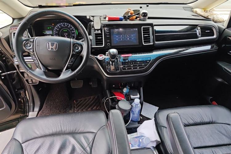 Used Honda Elysion 2019 2.0L Hybrid Luxury Edition Center Console