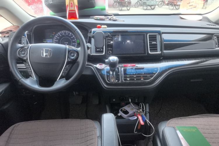 Used Honda Elysion 2019 2.0L Hybrid Luxury Edition Center Console