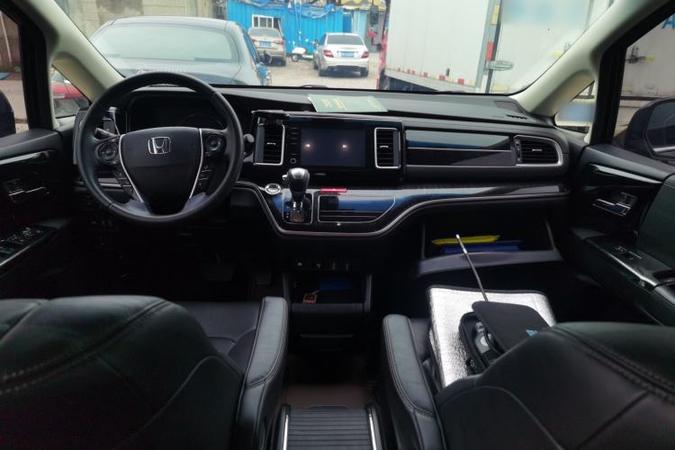Used Honda Elysion 2019 2.0L Hybrid Luxury Edition Center Console