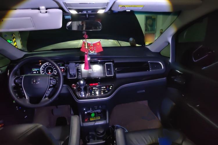 Used Honda Elysion 2019 2.0L Hybrid Luxury Edition Center Console