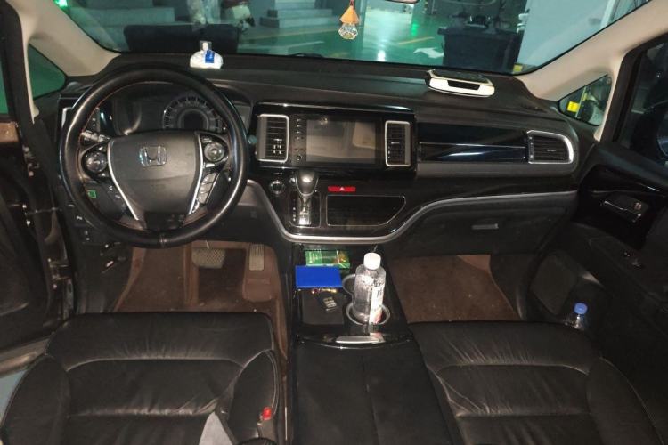 Used Honda Elysion 2019 2.0L Hybrid Luxury Edition Center Console