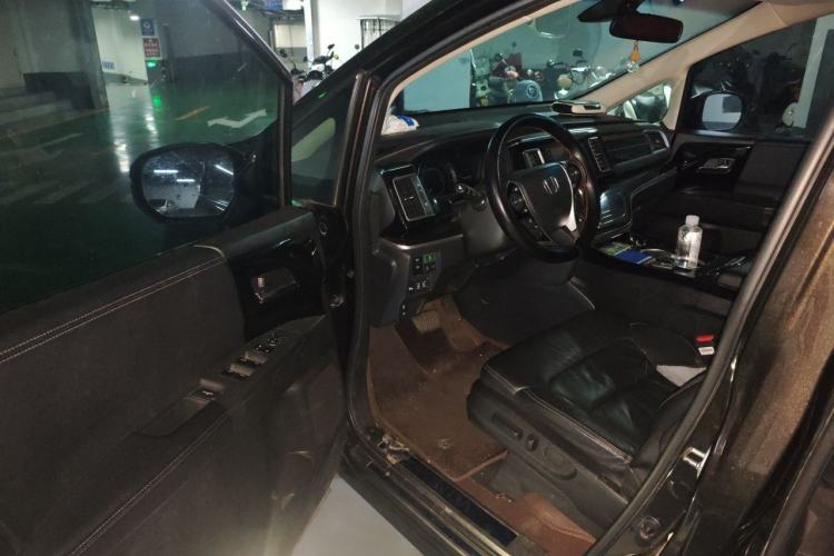 Used Honda Elysion 2019 2.0L Hybrid Luxury Edition Driver Seat