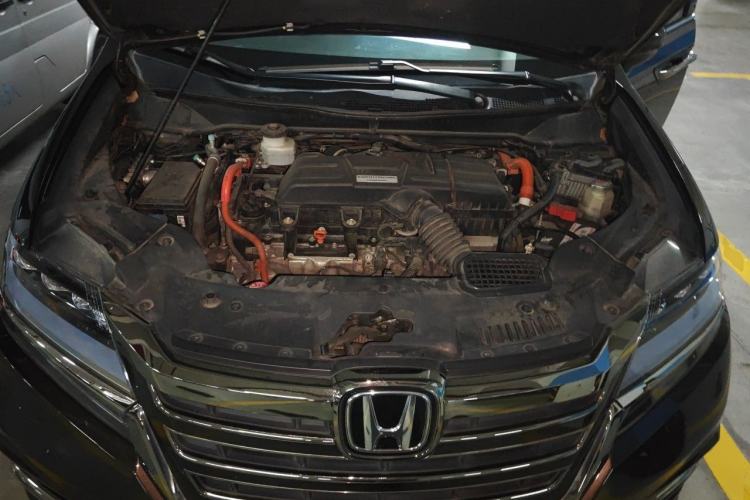 Used Honda Elysion 2019 2.0L Hybrid Luxury Edition Engine Bay