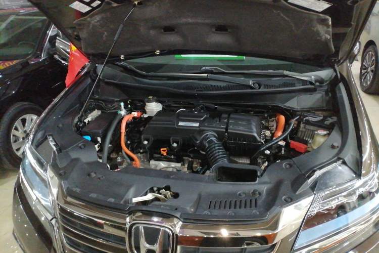 Used Honda Elysion 2019 2.0L Hybrid Luxury Edition Engine Bay