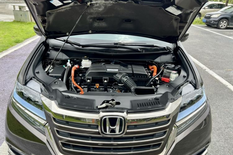 Used Honda Elysion 2019 2.0L Hybrid Luxury Edition Engine Bay