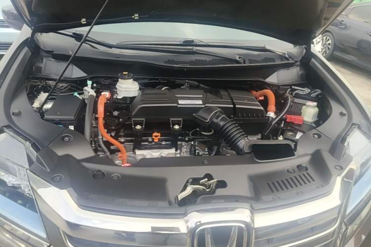 Used Honda Elysion 2019 2.0L Hybrid Luxury Edition Engine Bay