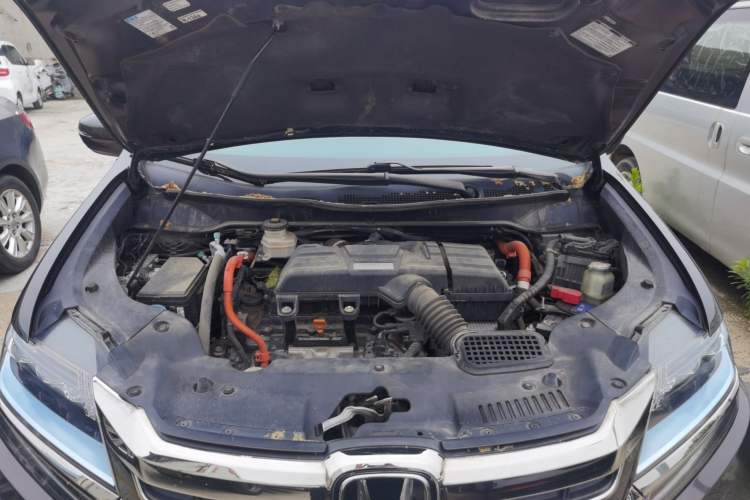 Used Honda Elysion 2019 2.0L Hybrid Luxury Edition Engine Bay
