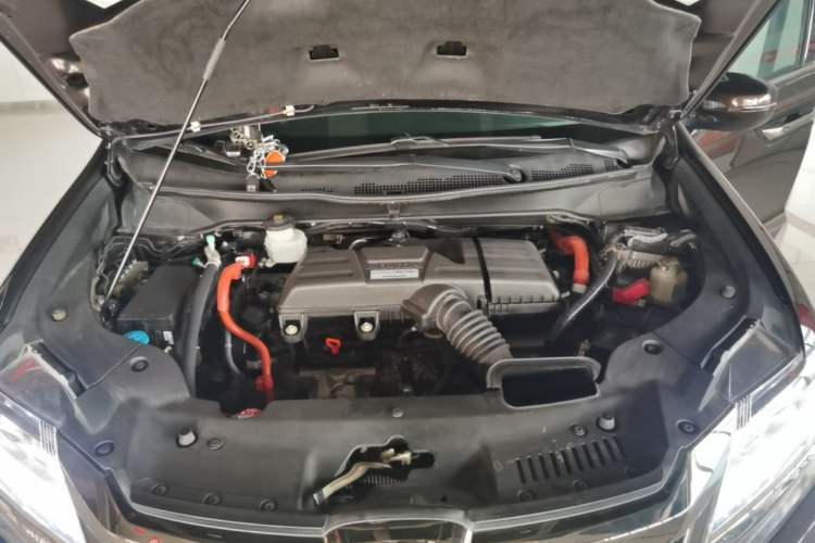 Used Honda Elysion 2019 2.0L Hybrid Luxury Edition Engine Bay