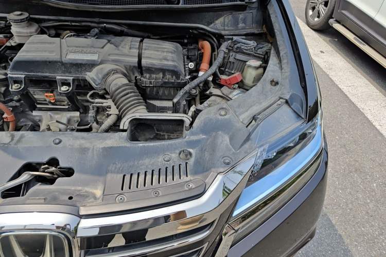 Used Honda Elysion 2019 2.0L Hybrid Supreme Edition Engine Bay Left