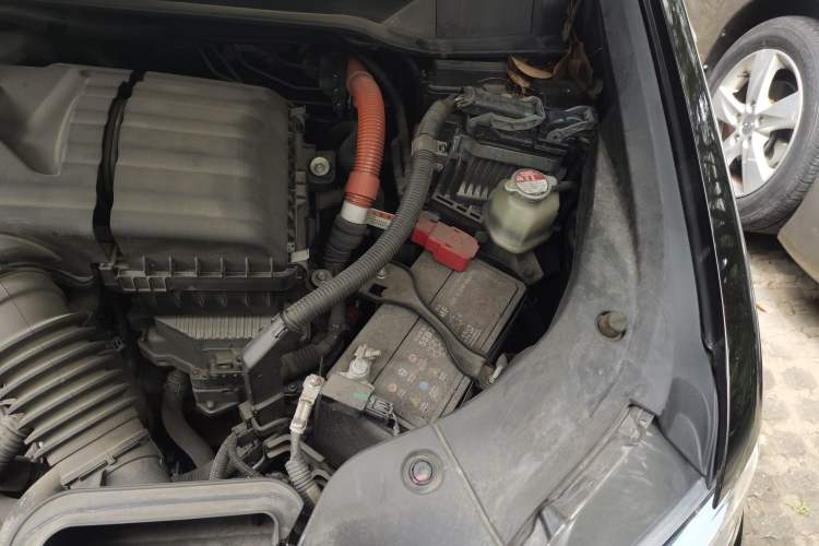 Used Honda Elysion 2019 2.0L Hybrid Luxury Edition Engine Bay Left