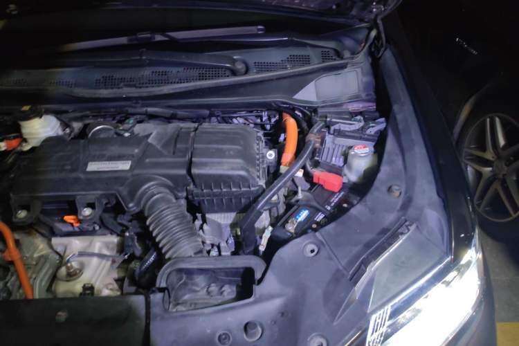Used Honda Elysion 2019 2.0L Hybrid Luxury Edition Engine Bay Left