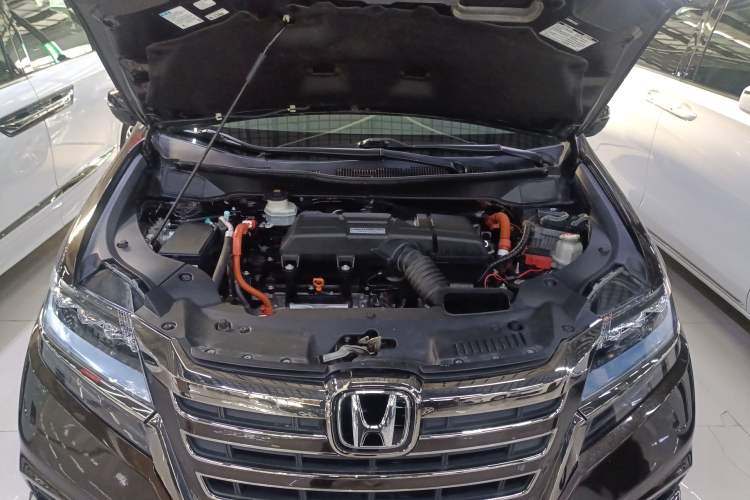 Used Honda Elysion 2019 2.0L Hybrid Luxury Edition Engine Bay