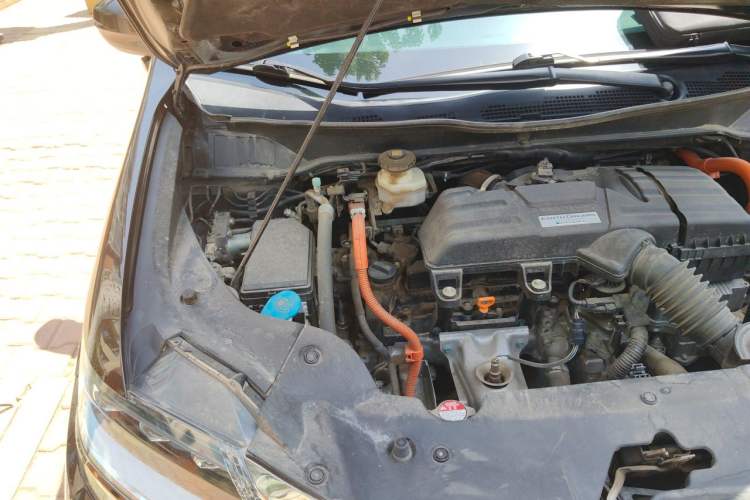 Used Honda Elysion 2019 2.0L Hybrid Supreme Edition Engine Bay Right