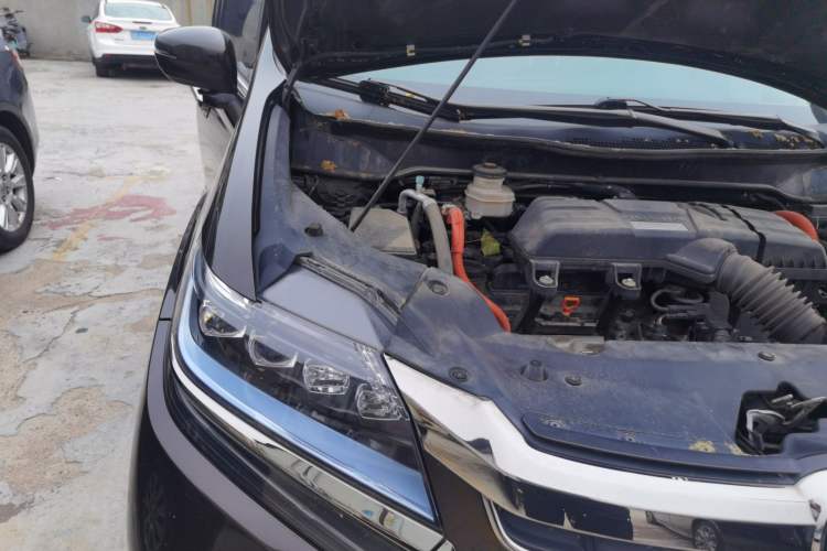 Used Honda Elysion 2019 2.0L Hybrid Luxury Edition Engine Bay Right
