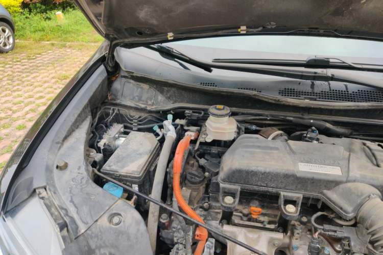 Used Honda Elysion 2019 2.0L Hybrid Luxury Edition Engine Bay Right