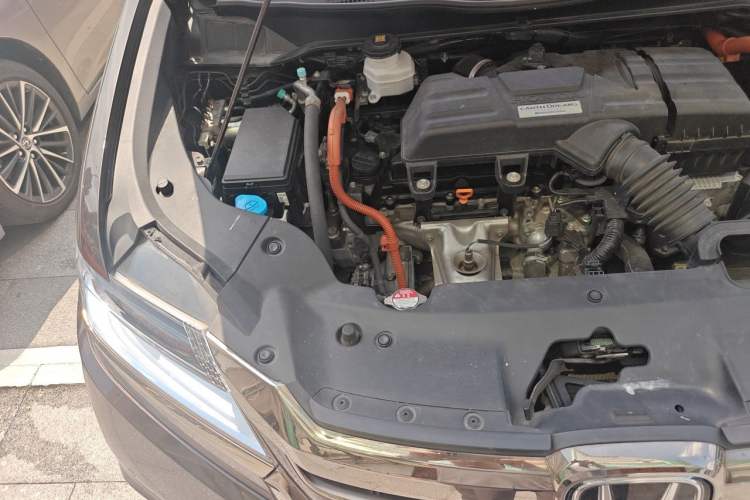 Used Honda Elysion 2019 2.0L Hybrid Supreme Edition Engine Bay Right