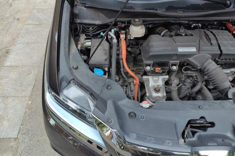 Used Honda Elysion 2019 2.0L Hybrid Luxury Edition Engine Bay Right