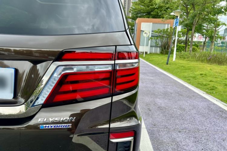 Used Honda Elysion 2019 2.0L Hybrid Luxury Edition Exterior 10