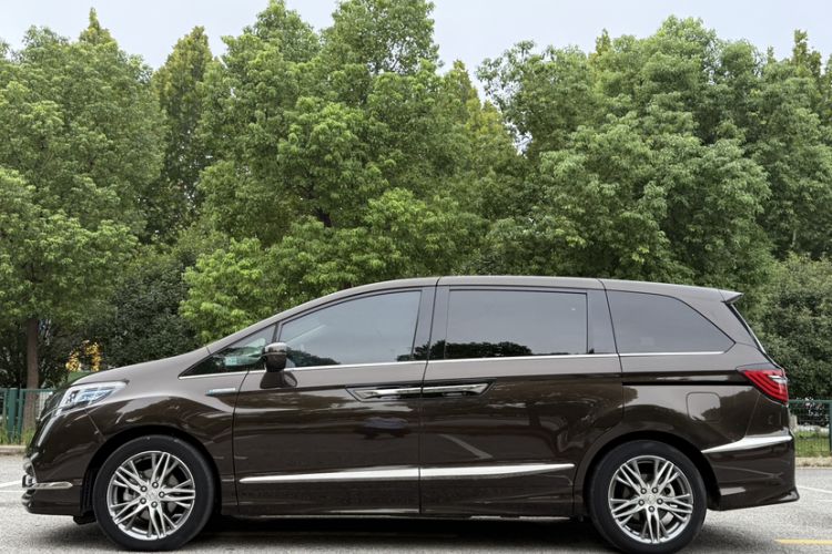 Used Honda Elysion 2019 2.0L Hybrid Luxury Edition Exterior 3