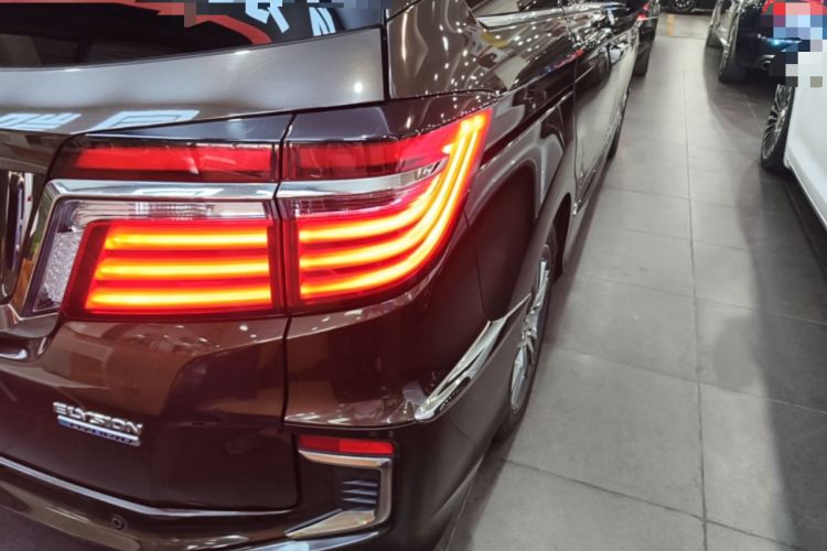 Used Honda Elysion 2019 2.0L Hybrid Luxury Edition Exterior 3