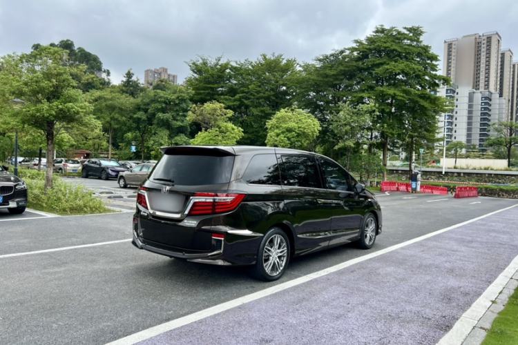 Used Honda Elysion 2019 2.0L Hybrid Luxury Edition Exterior 5