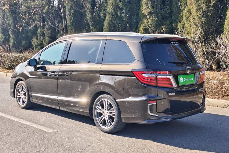 Used Honda Elysion 2019 2.0L Hybrid Luxury Edition Exterior 5