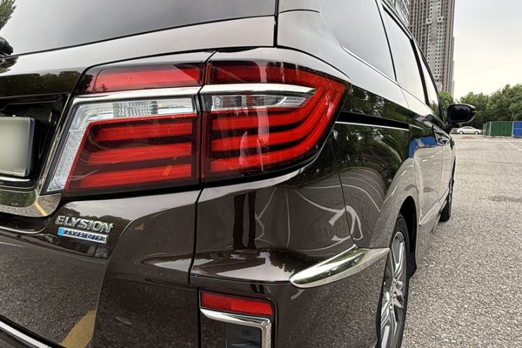 Used Honda Elysion 2019 2.0L Hybrid Luxury Edition Exterior 5