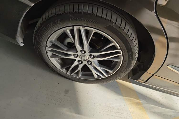Used Honda Elysion 2019 2.0L Hybrid Supreme Edition Exterior 8