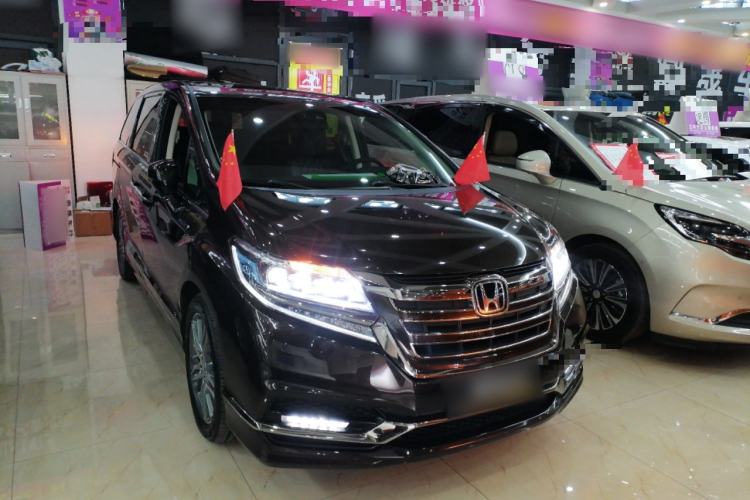 Used Honda Elysion 2019 2.0L Hybrid Luxury Edition Front Right 45 Deg