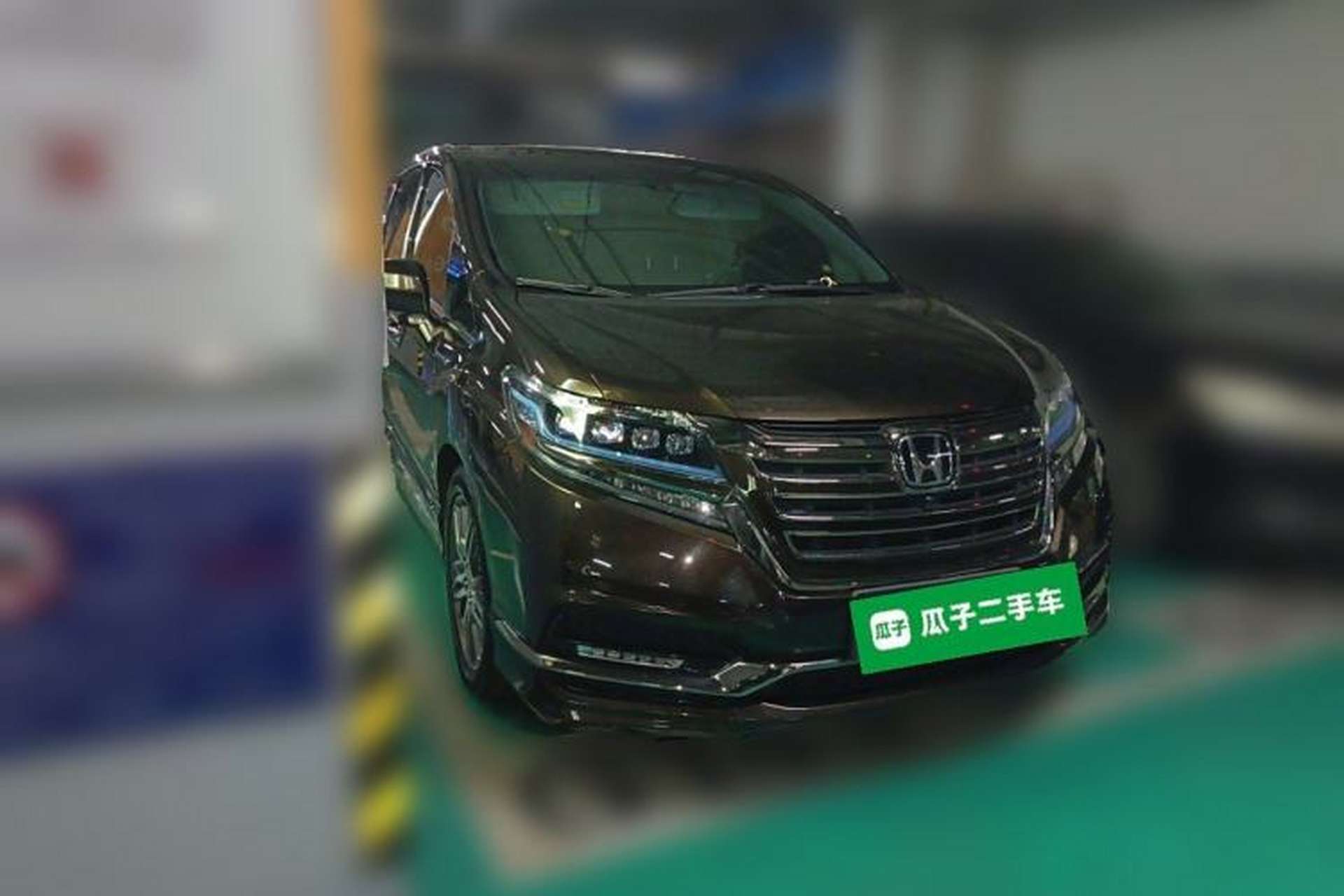 Used Honda Elysion 2019 2.0L Hybrid Supreme Edition Front Right 45 Deg
