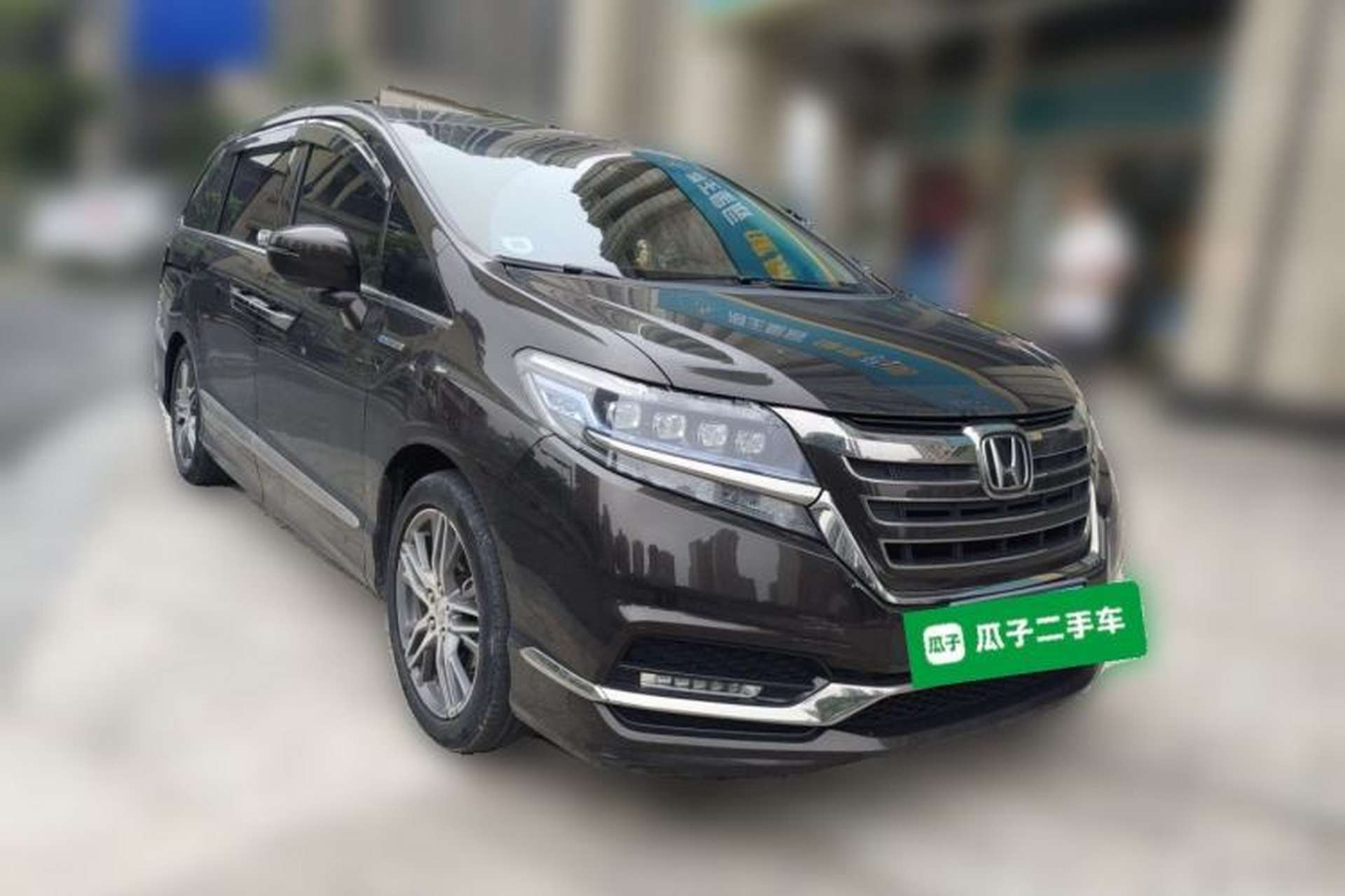 Used Honda Elysion 2019 2.0L Hybrid Luxury Edition Front Right 45 Deg