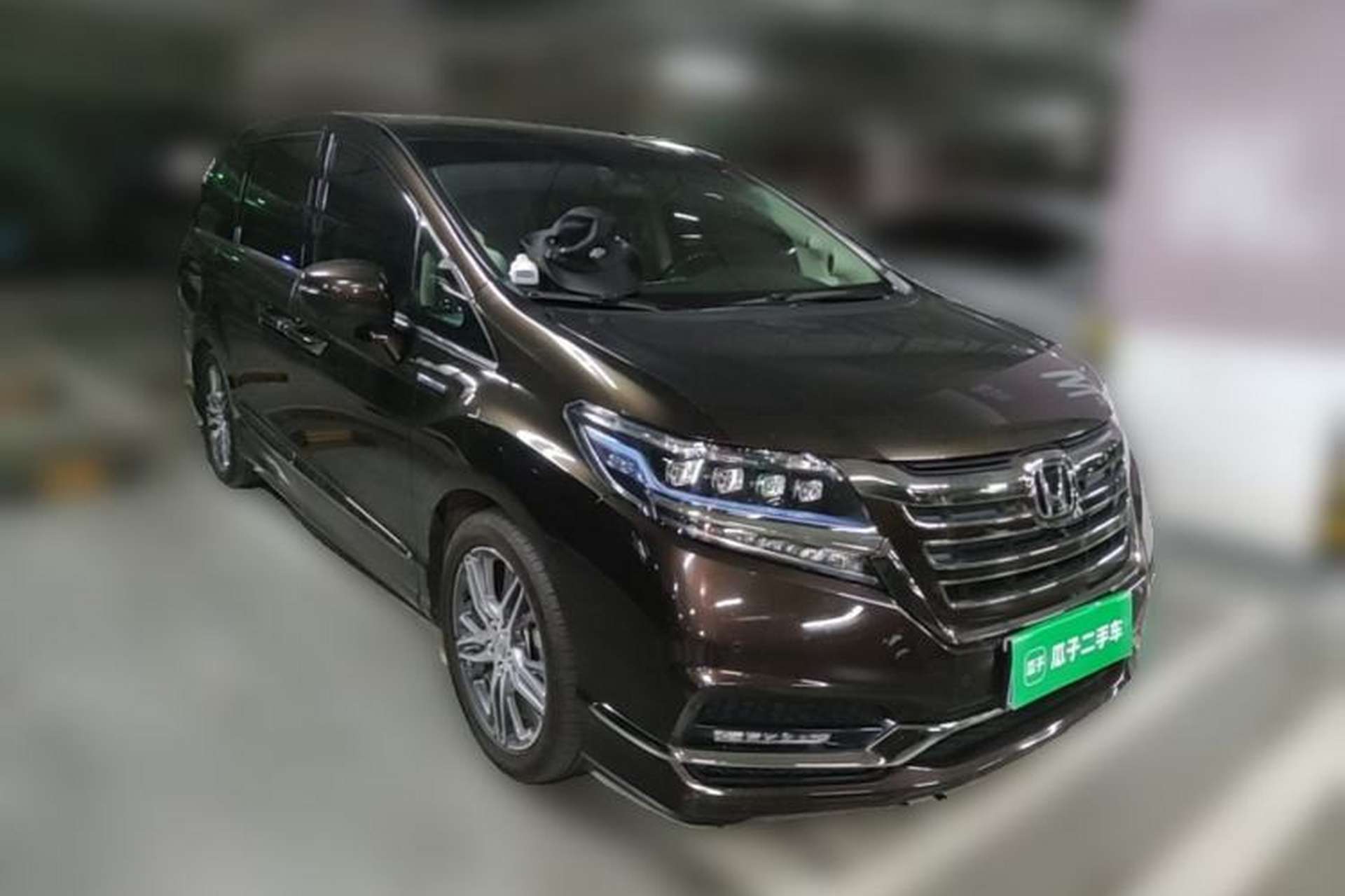 Used Honda Elysion 2019 2.0L Hybrid Luxury Edition Front Right 45 Deg