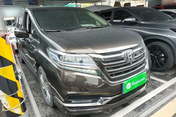 Used Honda Elysion 2019 2.0L Hybrid Supreme Edition Front Right 45 Deg