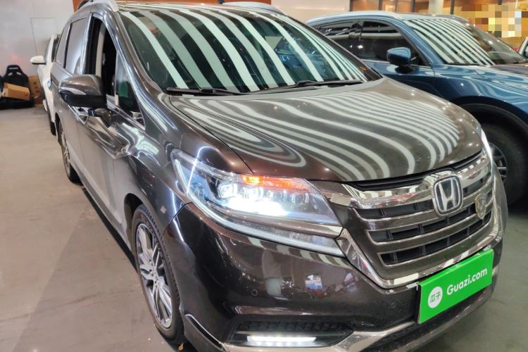Used Honda Elysion 2019 2.0L Hybrid Luxury Edition Front Right 45 Deg