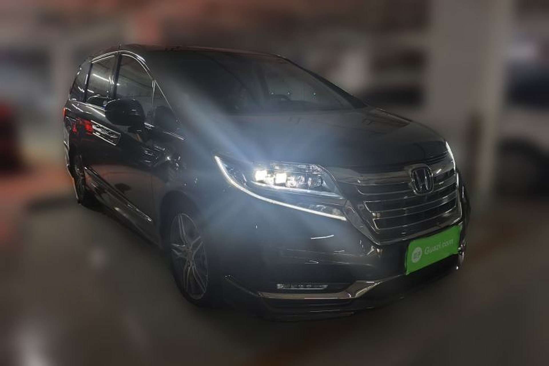 Used Honda Elysion 2019 2.0L Hybrid Supreme Edition Front Right 45 Deg