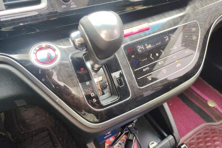 Used Honda Elysion 2019 2.0L Hybrid Luxury Edition Gear Lever