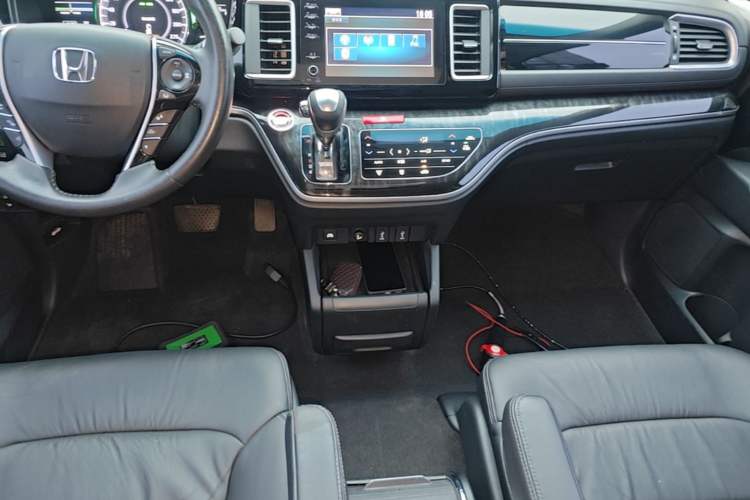Used Honda Elysion 2019 2.0L Hybrid Luxury Edition Gear Lever