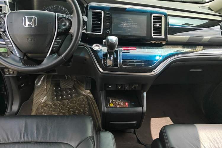 Used Honda Elysion 2019 2.0L Hybrid Luxury Edition Gear Lever