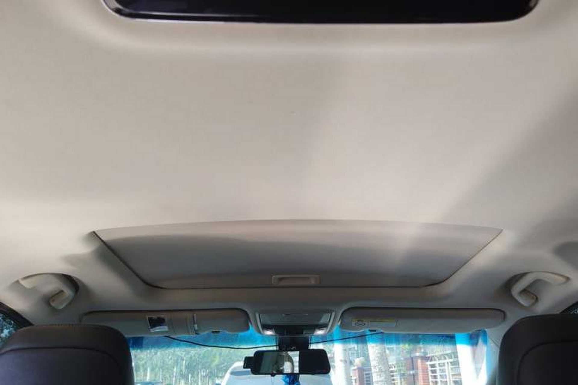 Used Honda Elysion 2019 2.0L Hybrid Supreme Edition Headliner