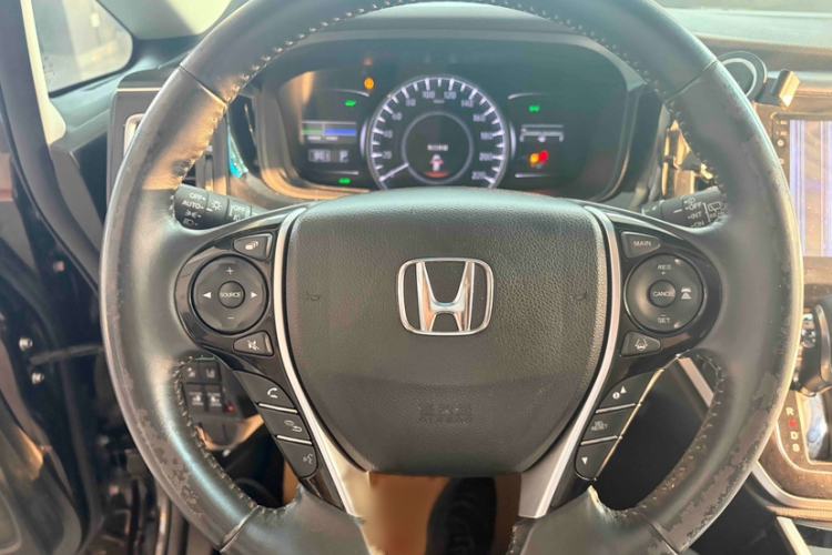 Used Honda Elysion 2019 2.0L Hybrid Luxury Edition Interior 2