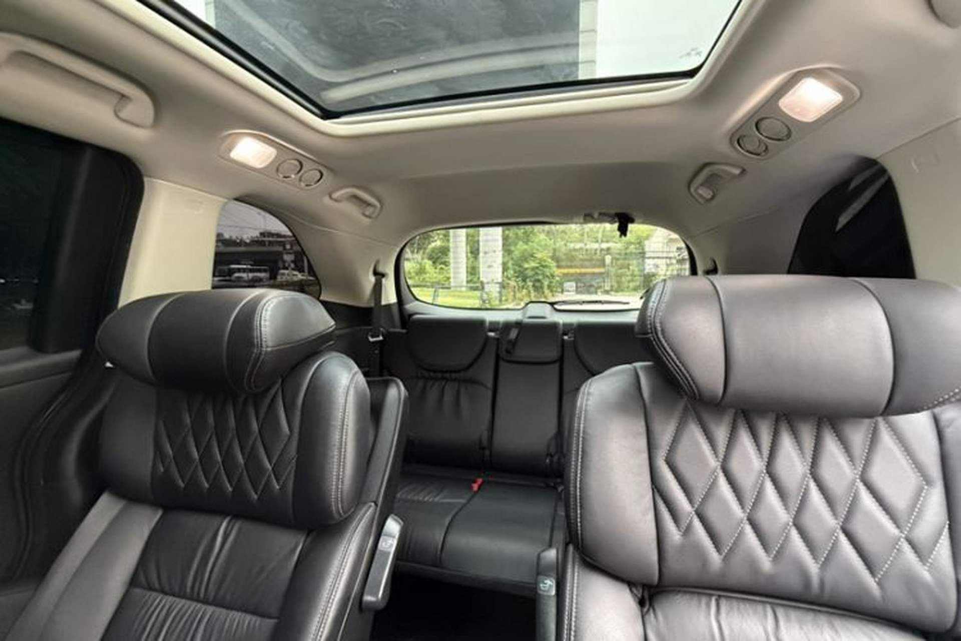 Used Honda Elysion 2019 2.0L Hybrid Luxury Edition Interior 5