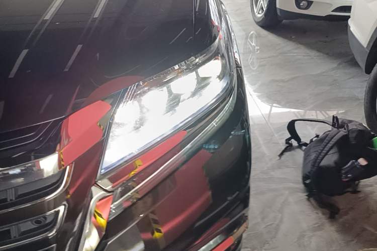Used Honda Elysion 2019 2.0L Hybrid Supreme Edition Left Front Headlight